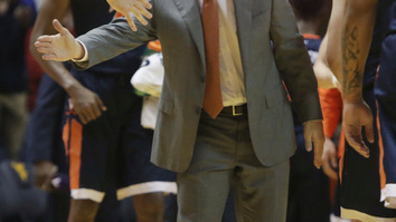 Carter, West lead No. 18 WVU over No. 15 Virginia 68-61 (Dec 05, 2017)